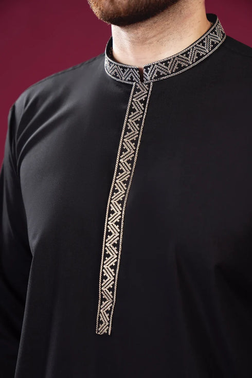 Muraqsh – Formal Black Pattern Collar Neck Embroidered Kurta Shalwar – Men | Ready to Wear