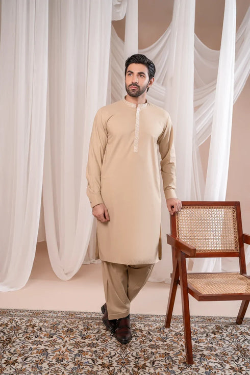 Muraqsh – Formal Ivory Kurta Shalwar – Collar Neck Embroidered – Men | Ready to Wear