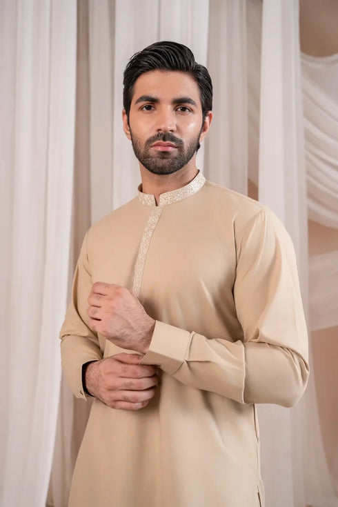 Muraqsh – Formal Ivory Kurta Shalwar – Collar Neck Embroidered – Men | Ready to Wear