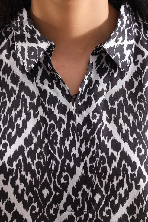 SAYA Chic Black Printed Silk-Touch Lyocell Stitched 2-Piece Suit